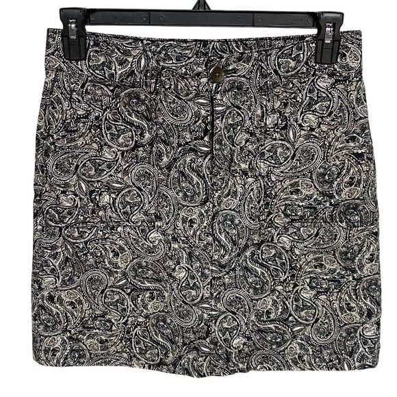 croft & barrow Dresses & Skirts - Croft & Barrow Paisley print Stretch Skort size 4